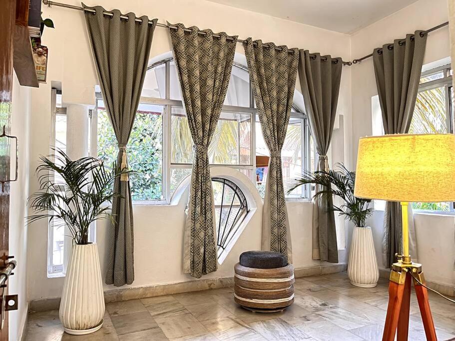 Gauranga Kutir-A Spiritual Villa Retreat بوهفانيشفار المظهر الخارجي الصورة